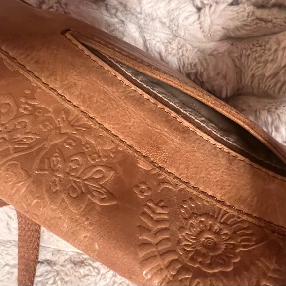 The Sak Embossed Tan Leather and Silverlake Crossbody Bag - Picture 11 of 13